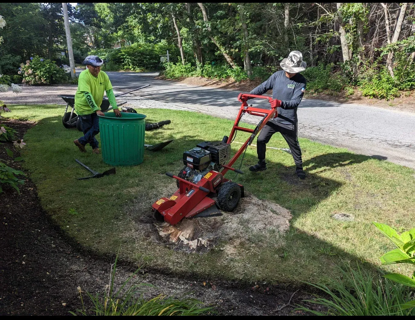 work photo from cuttingedgelandscapeservice.net