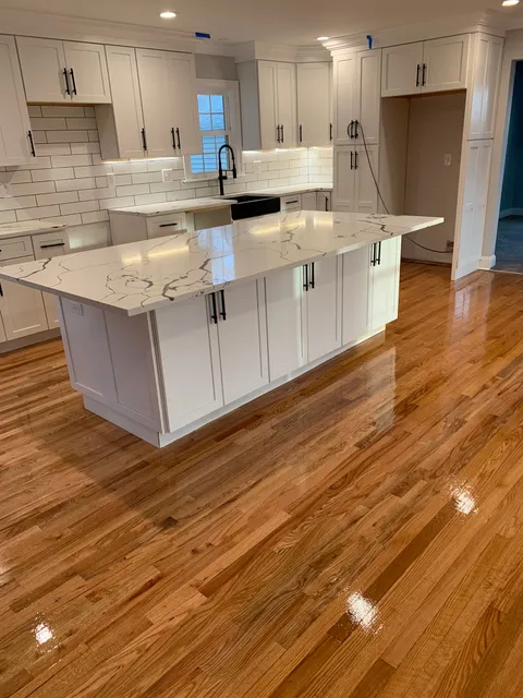 Floor contractor work photo
