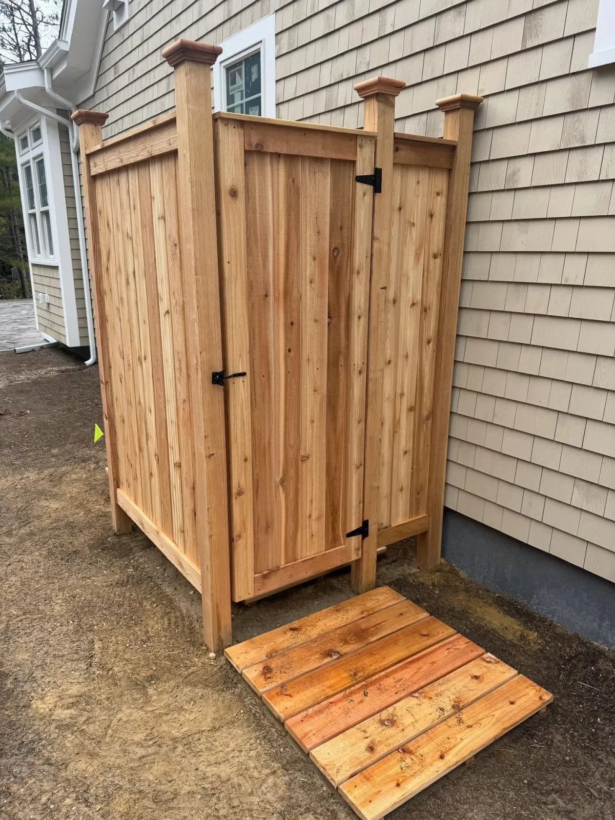 Beautiful cedar shower stall we installed from @stonewoodproducts! Next we are going to add a crush stone floor with granite steppers from patio to shower! 🚿 #capecod