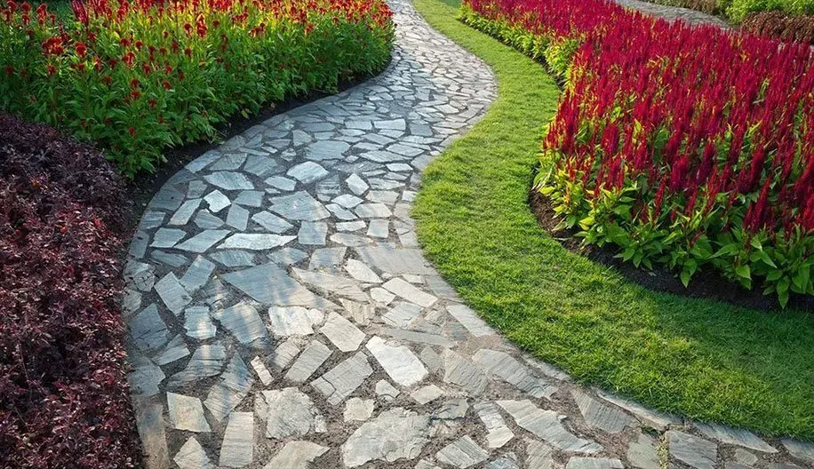 work photo from globalgreenlawncare.com