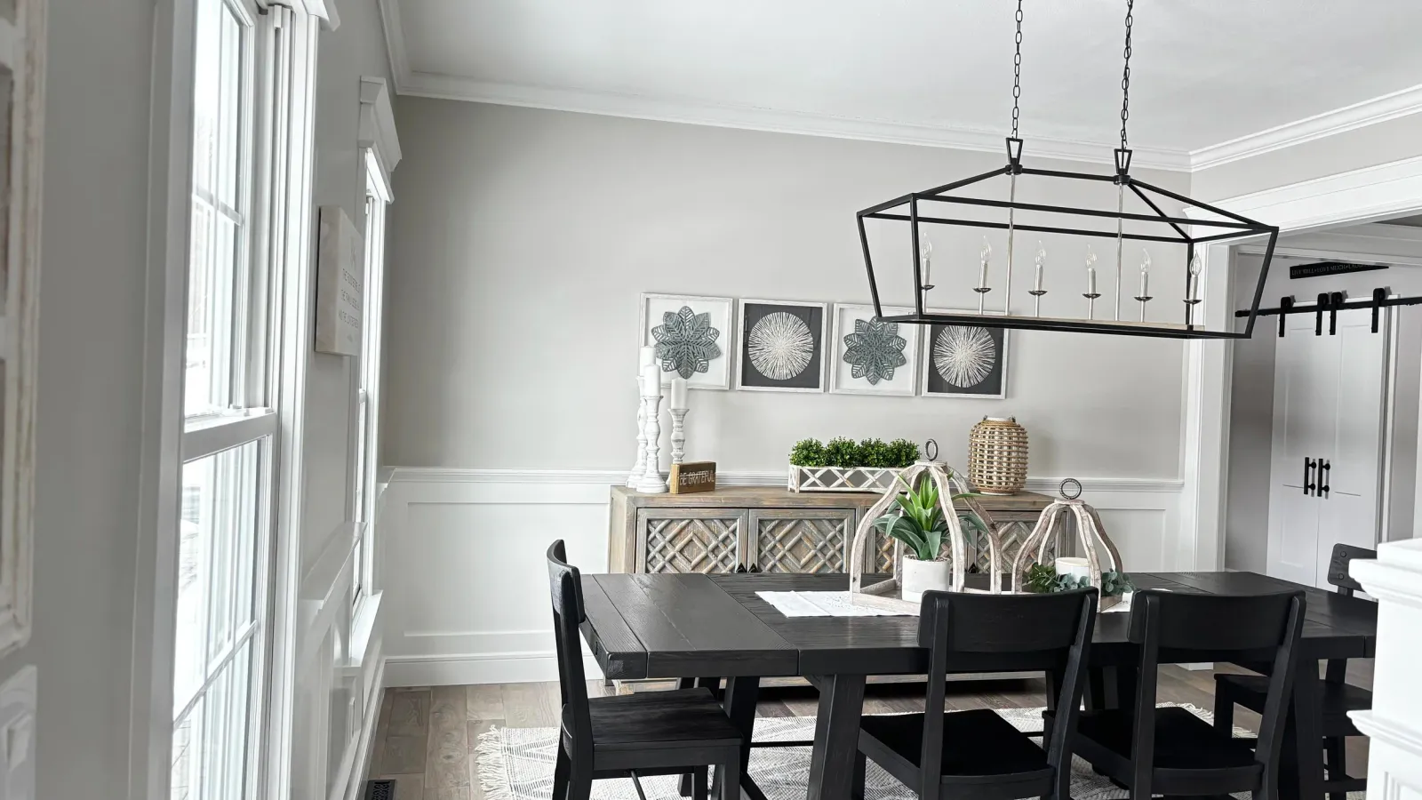 perfect-clean-dining-area.jpg