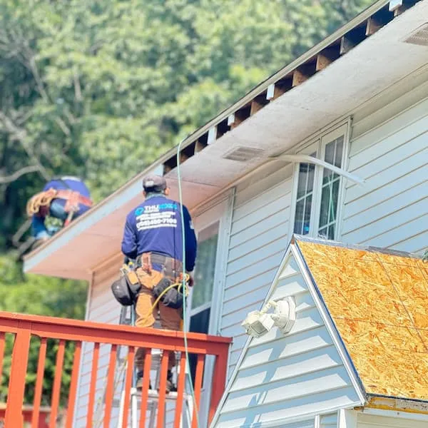 work photo from thunderroofingservices.com