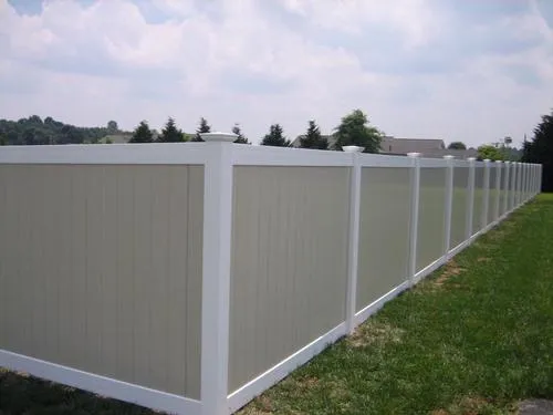 work photo from patriotfencecompany.com
