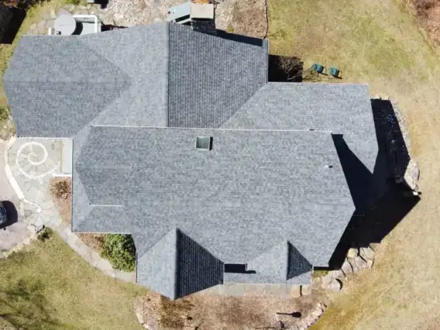 work photo from guaranteedroofingct.com