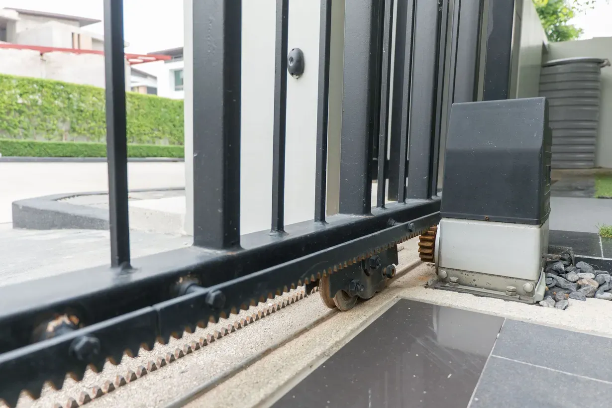 work photo from precision-fenceco.com