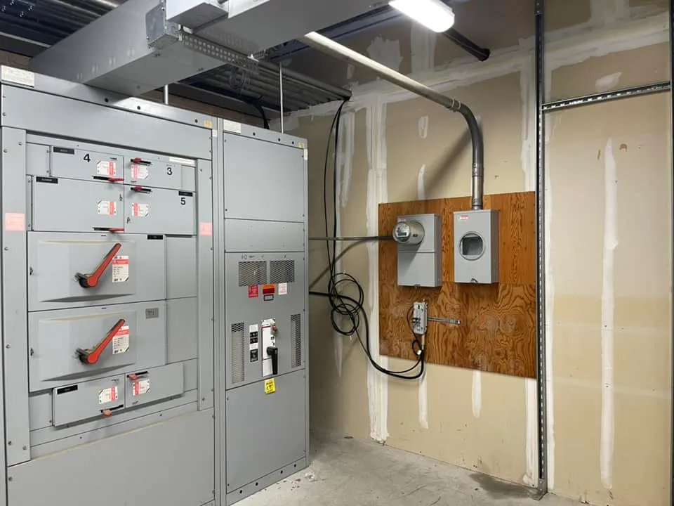 work photo from dandradeelectric.com