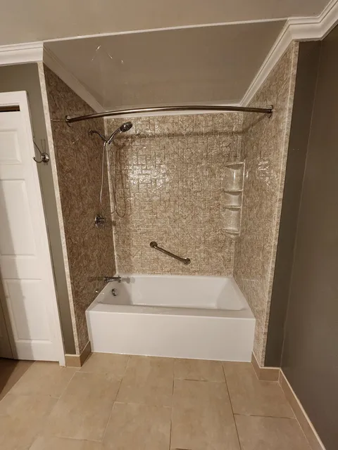 Jacuzzi Bath Remodel by Capital work photo