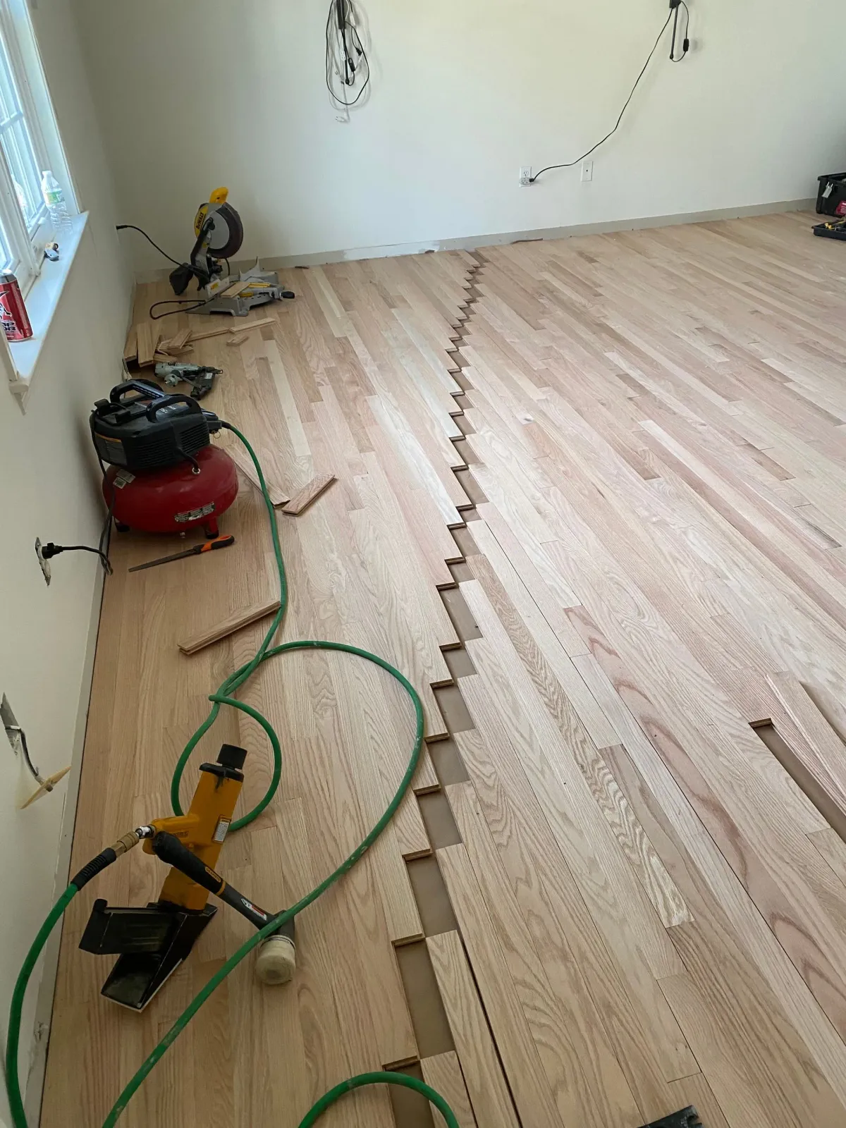 work photo from hardwoodflooringwalthamma.com