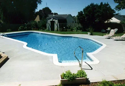 work photo from poolsbydandrea.com