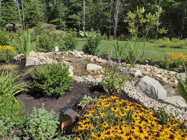 Leeward Fine Gardening work photo