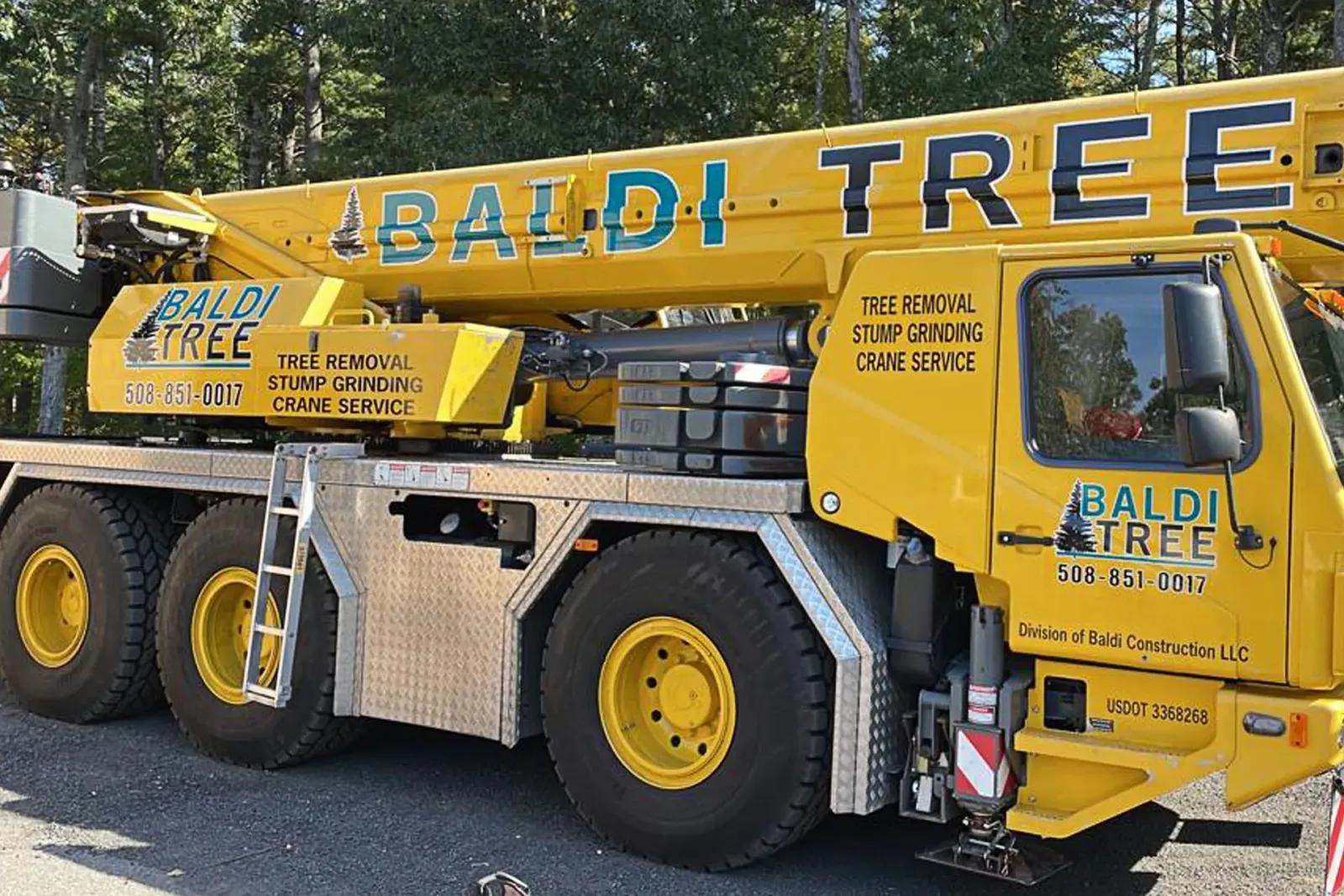 Service truck