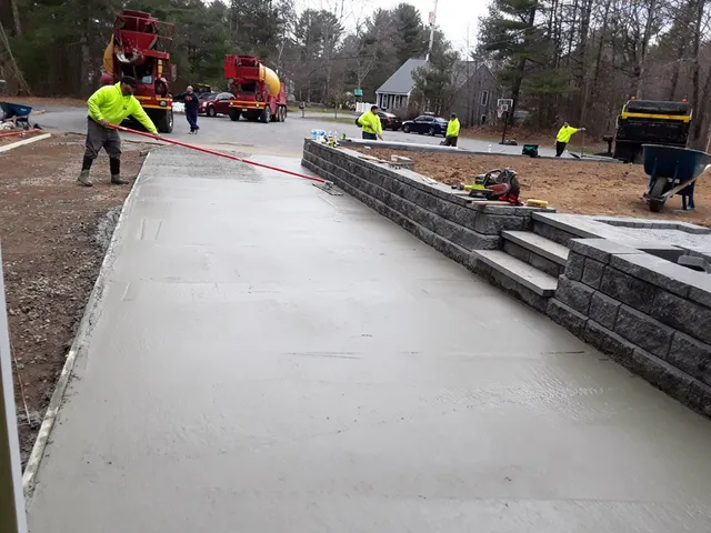 work photo from asphaltdrivewaysolutions.com