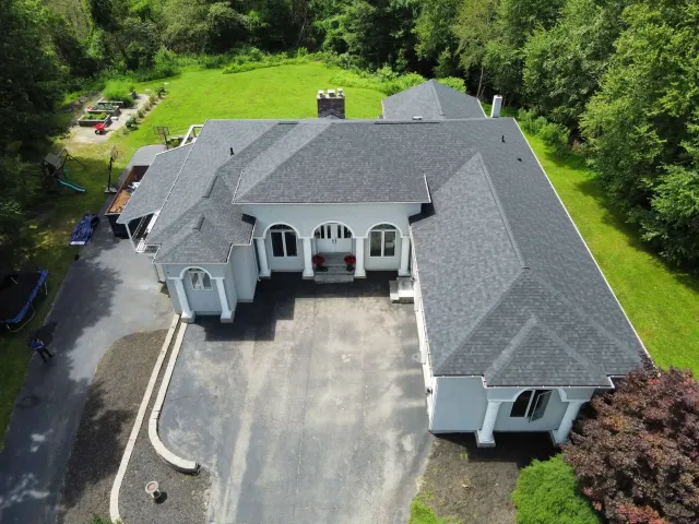 work photo from guaranteedroofingct.com