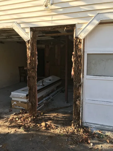 work photo from newenglandhomepros.com