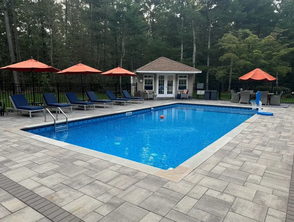 Oasis Pools