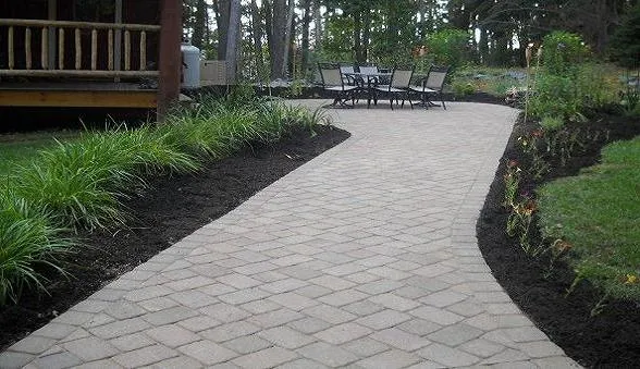 work photo from cuttingedge-landscapes.com