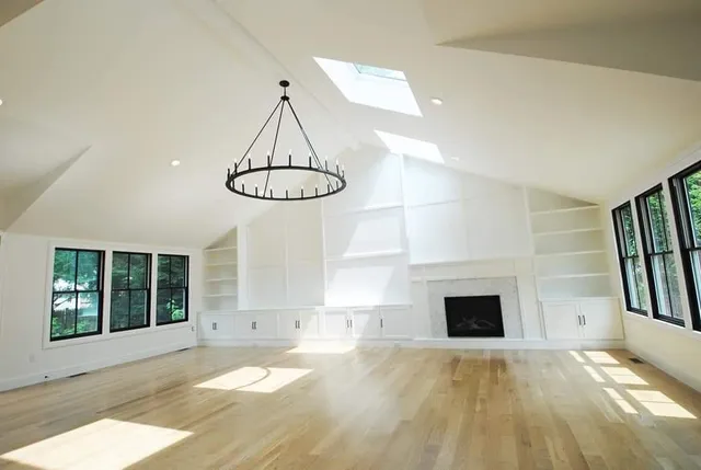 Hillcrest Builders - Custom Carpentry Living Image