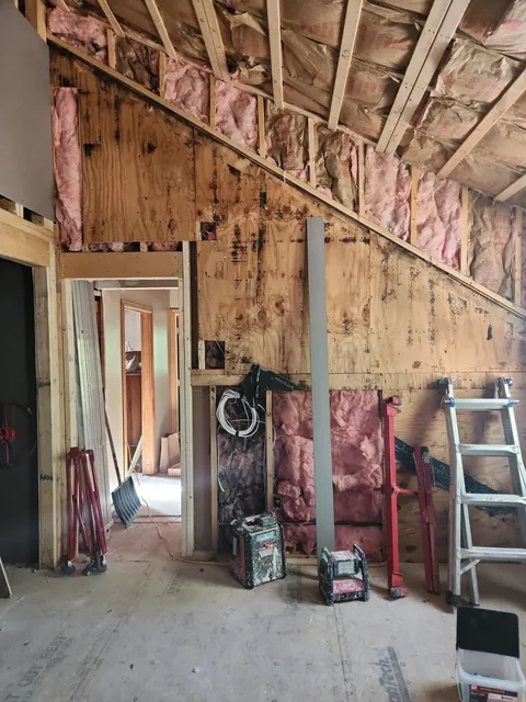 work photo from mikeriddleplastering.com