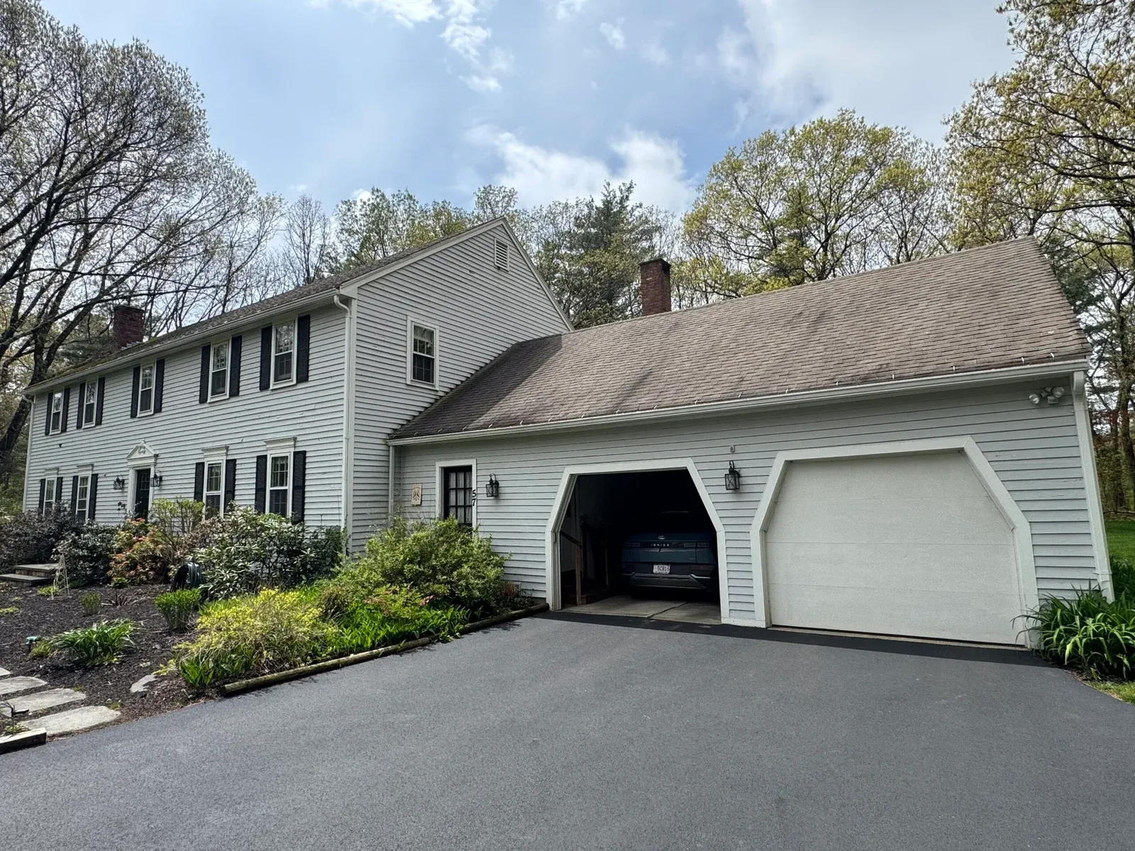 work photo from zuckroofingexteriors.com