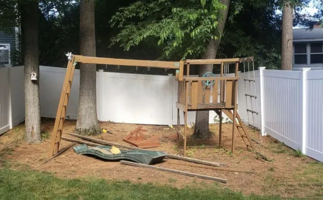 work photo from localguystrashremoval.com