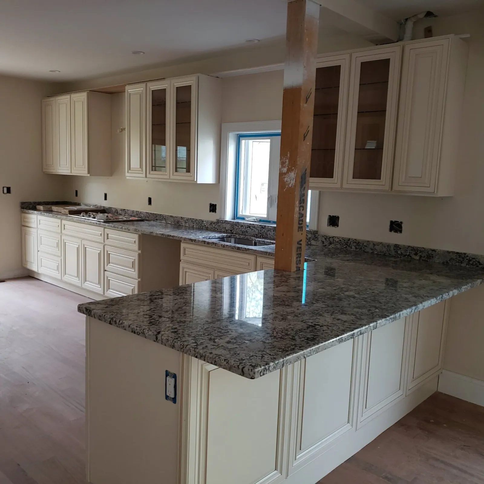 kitchen_1.jpg