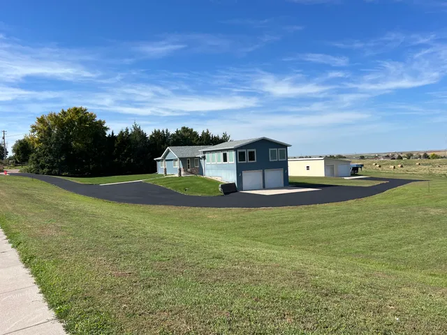 Tom's Excavations LLC work photo