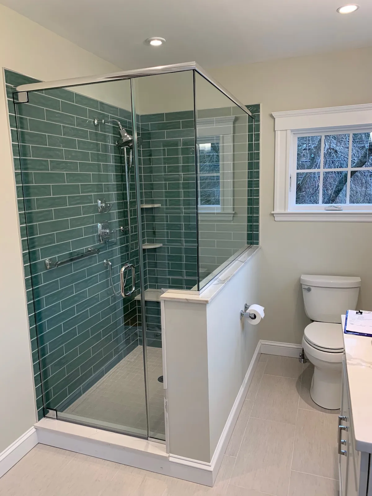 Arlmont Glass & Mirror