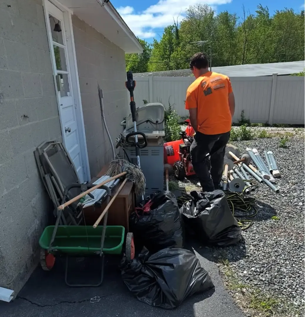 work photo from affordablejunkremoval.com