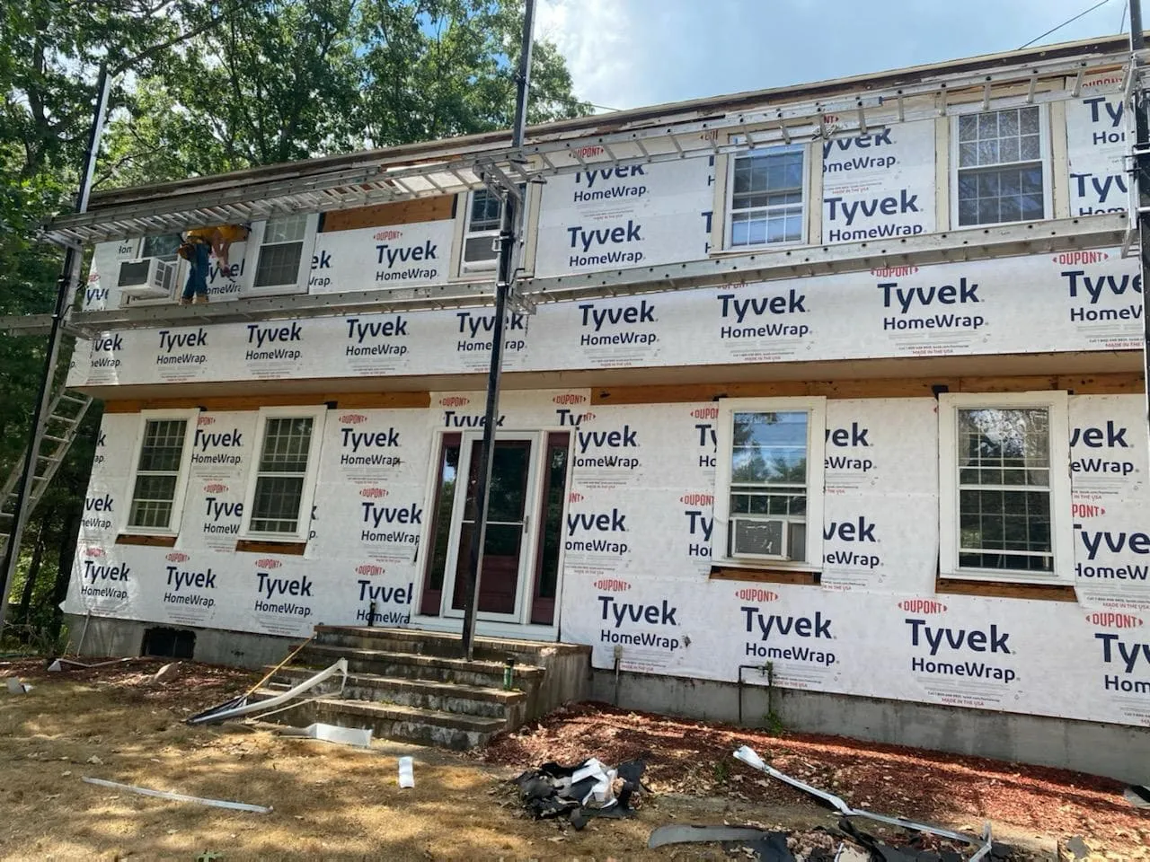 SIDING INSTALLATION & REPAIR