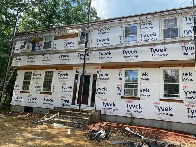 SIDING INSTALLATION & REPAIR