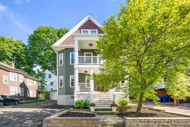Brian Gagnon Realtor / Boston MA