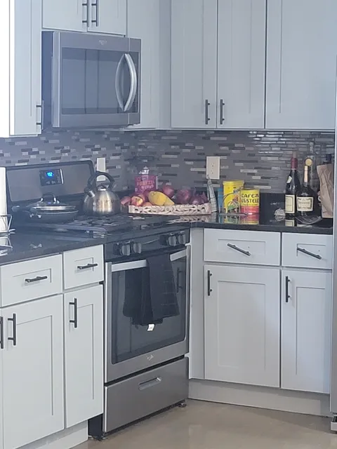 Bizzy Bee Cleaning & Services work photo