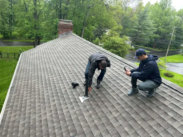 work photo from connecticutroofingsolutions.com