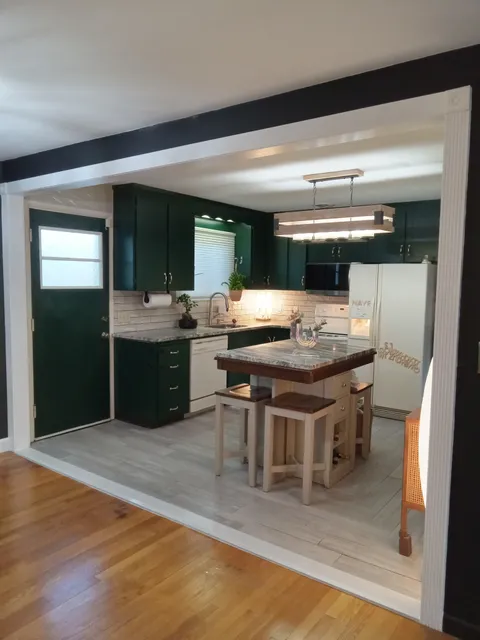 SIMON CARPENTRY LLC work photo