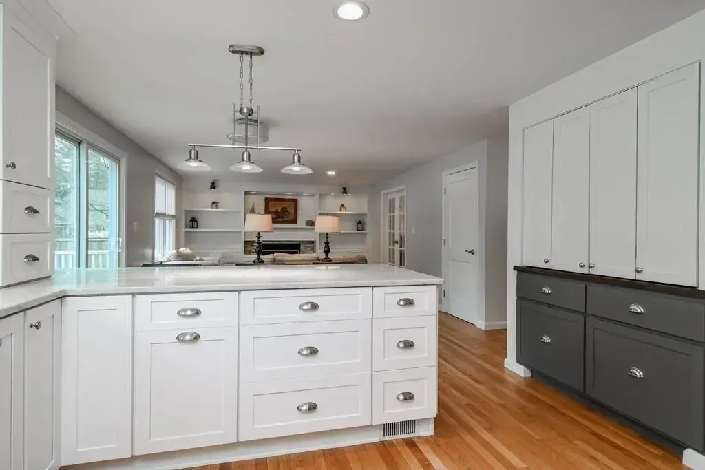 work photo from sscustomkitchens.com