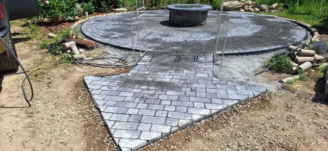 work photo from estebans-landscaping.com
