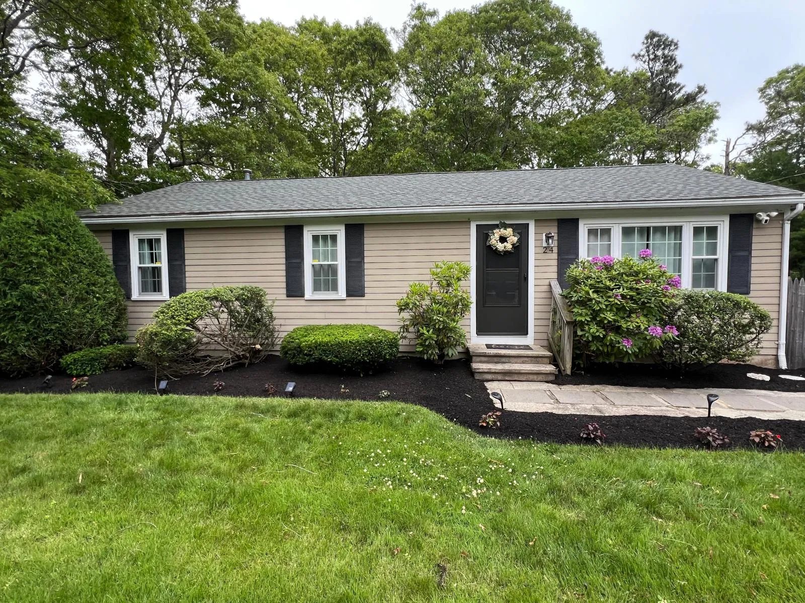 work photo from perfectservicelandscaping.com