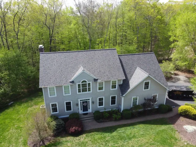 work photo from guaranteedroofingct.com