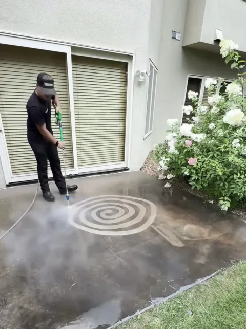 pressureWashing of home front