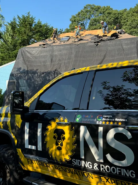 LIONS Siding and Roofing Experts work photo