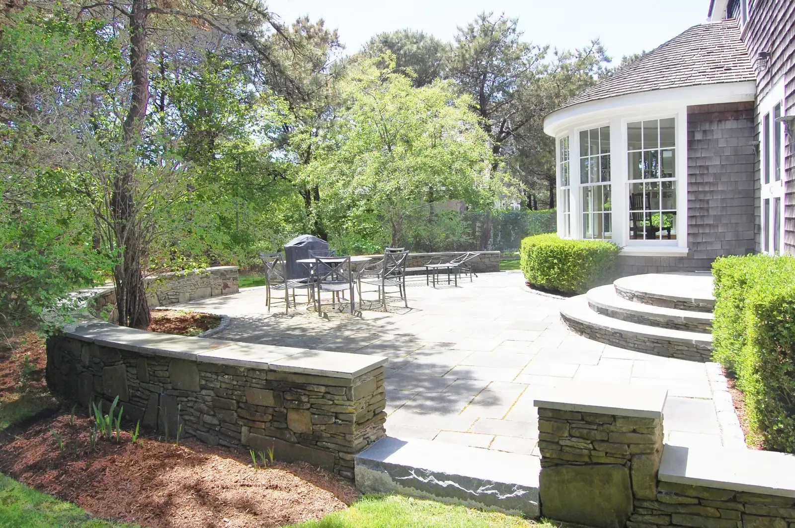 Barstow Road residence - terraces and plantings