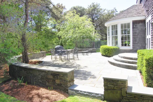 Barstow Road residence - terraces and plantings