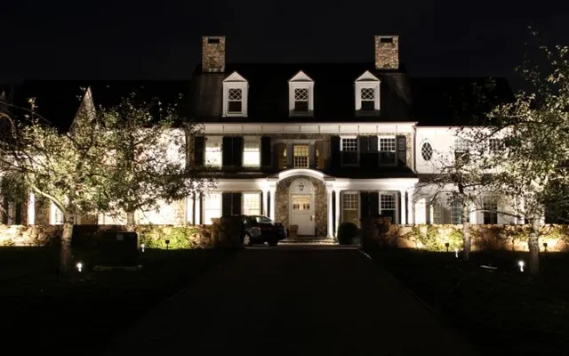 work photo from outdoorlightingdesign.com