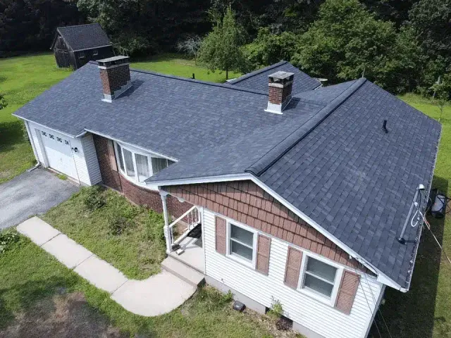 work photo from guaranteedroofingct.com