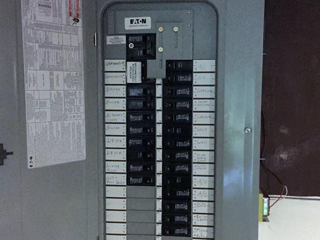 work photo from omni-electricians-mini-splits-nh-mass.com