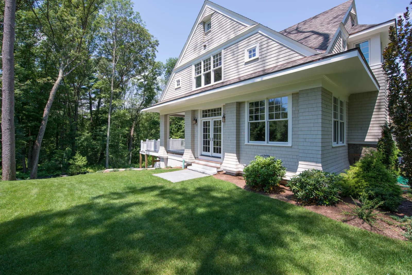 84-Love-Lane-92-Exterior-Side-Yard.jpg