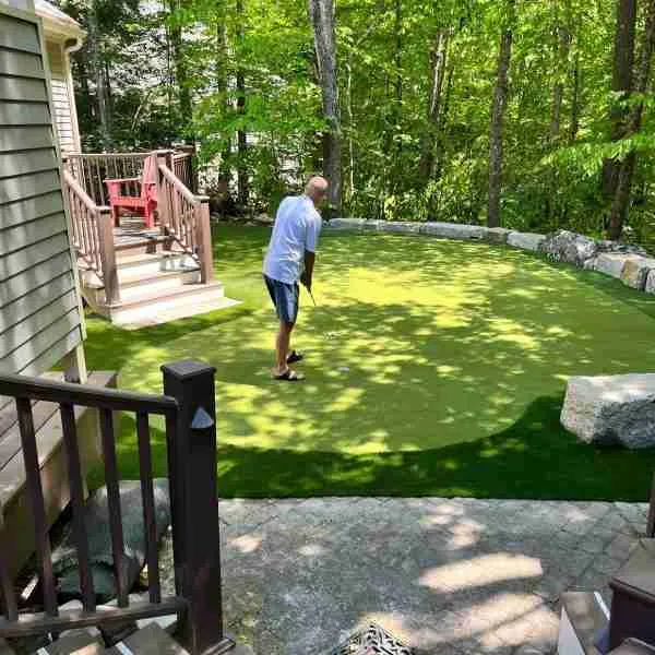 Backyard putting green