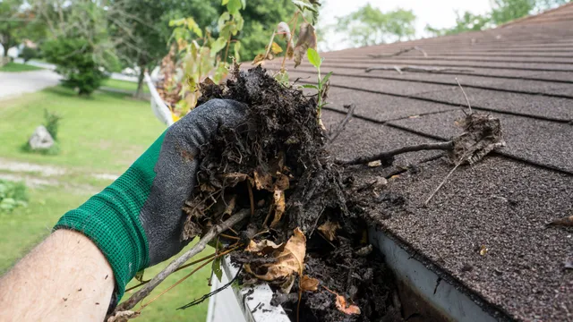 work photo from newenglandseamelessgutters.com