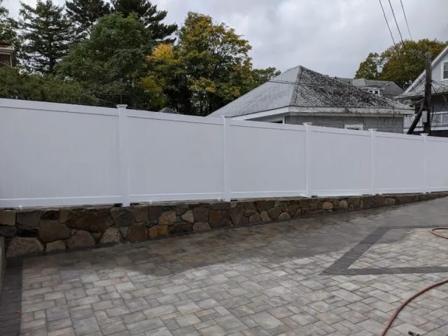 work photo from dependable-fence-company.com