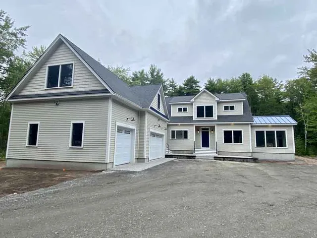 Custom Home at 15 Madaket Way, Kennebunk ME
